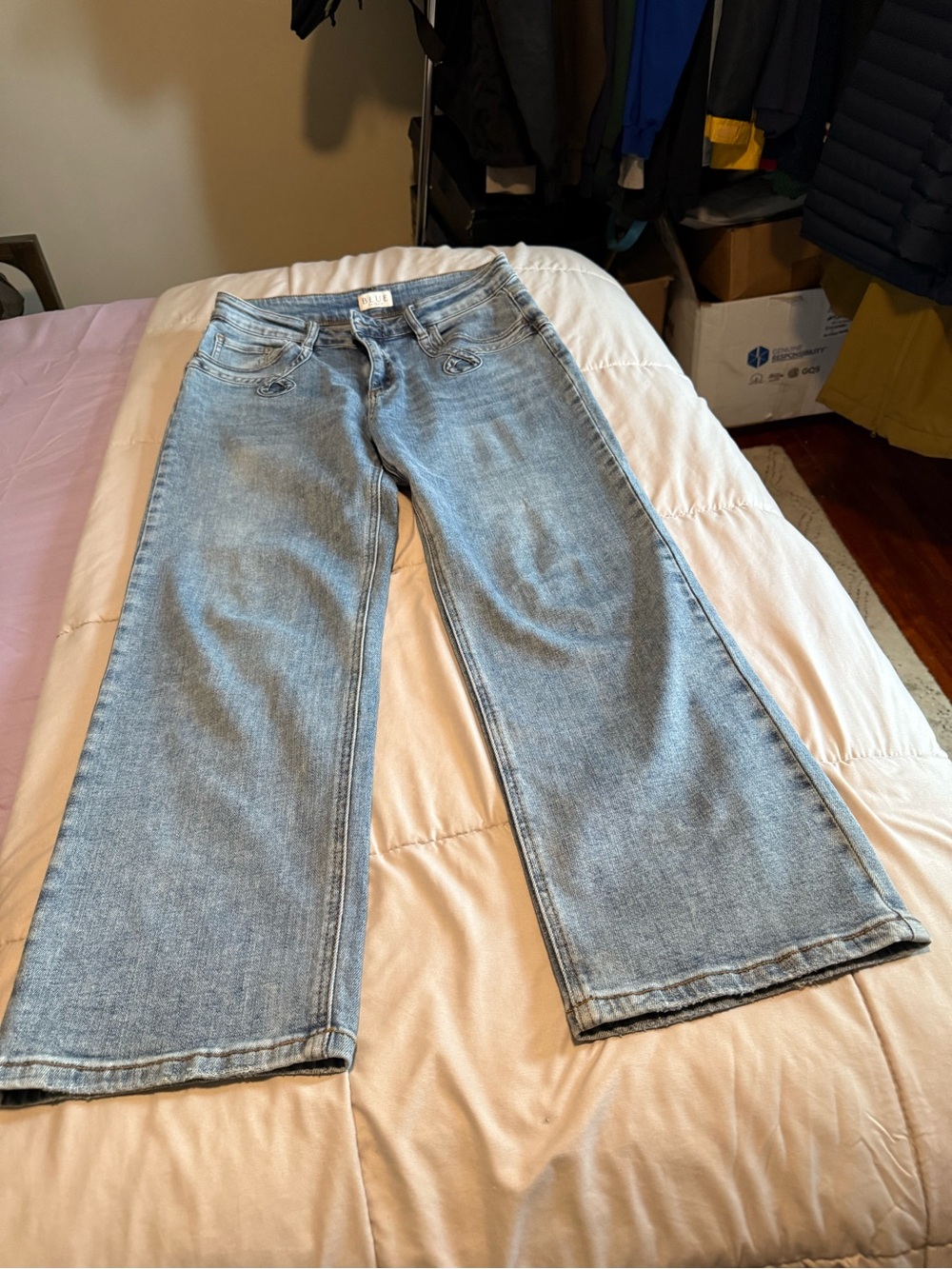 Judy Blue Light Blue High-Rise Jeans with Decorative Pocket Stitching